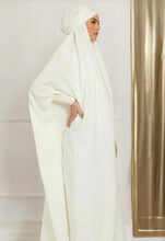 WHITE JILBAB