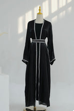 BLACK KIMONO