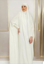 WHITE JILBAB