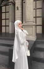 White Abaya – Timeless Elegance