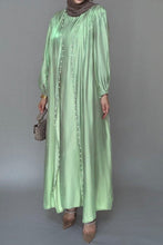 PEARLY GREEN