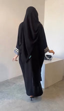 Classic Black Abaya-Pure Simplicity, Maximum Style