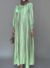 PEARLY GREEN