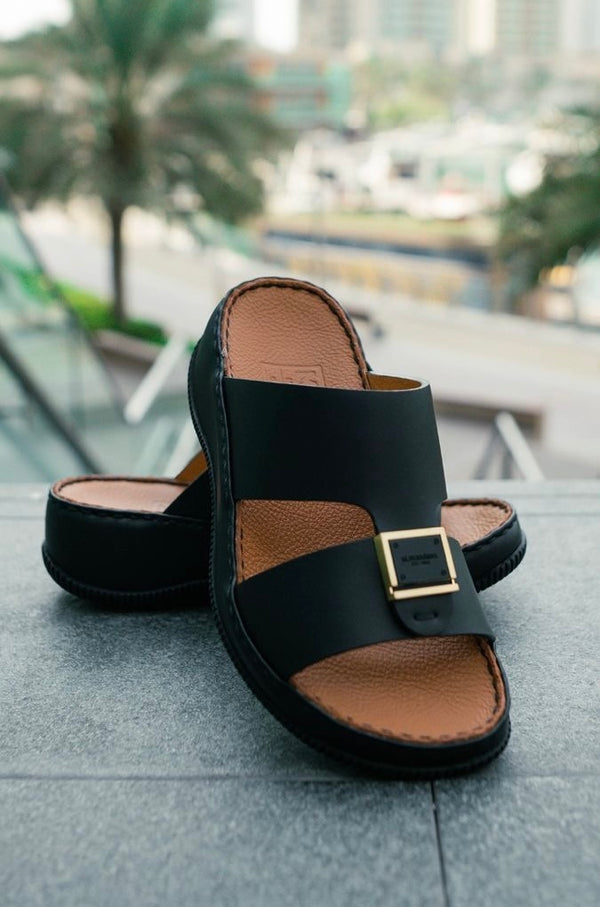 Black Sandals – Sleek, Durable, and Effortlessly Versatile