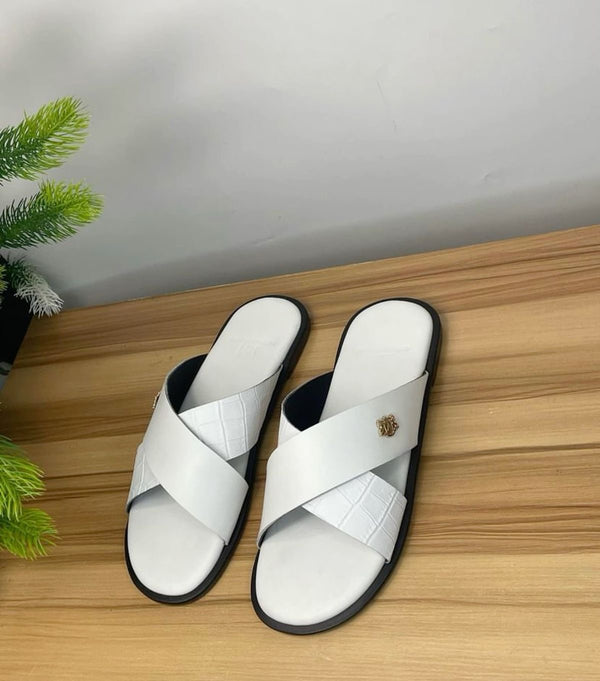 White Sandals – Clean, Modern, and Made for Comfort
