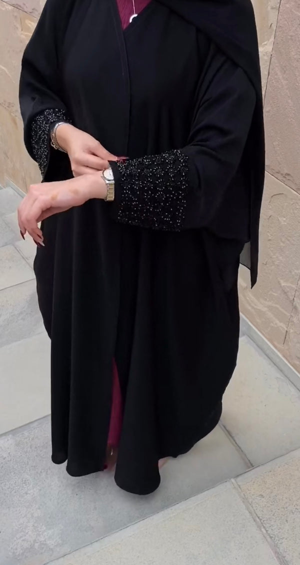 Midnight Classic – Elegant Black Abaya for All Occasions