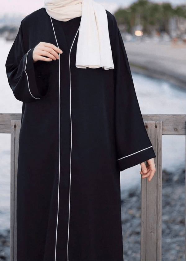 ELEGANT BLACK