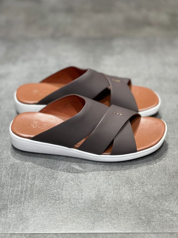 Espresso Brown Cross-Strap Sandals – Sleek. Supportive. Street-Ready.