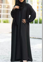 CLASSIC BLACK