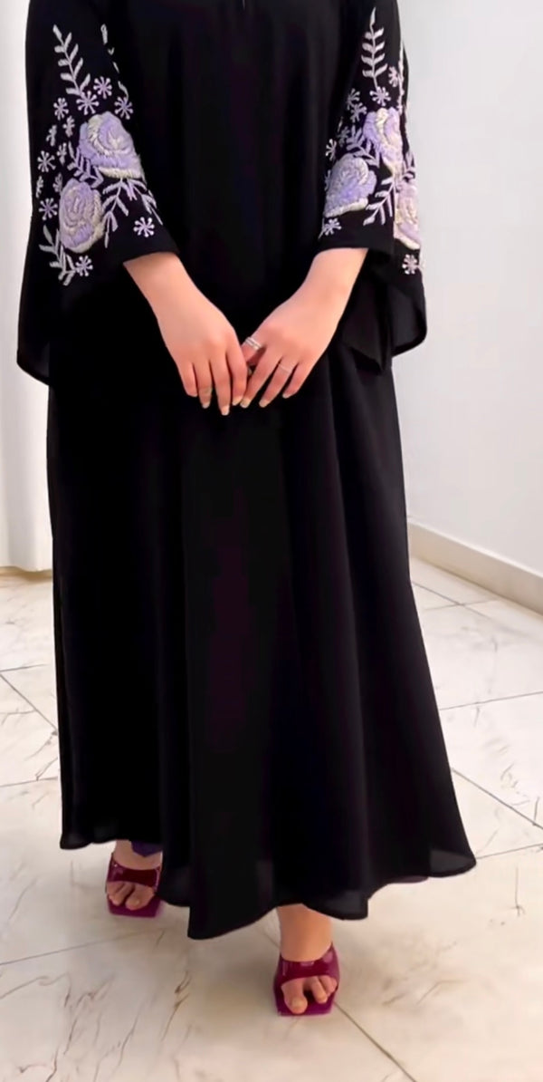 Twilight Bloom – Customized Black & Lavender Abaya with hijab